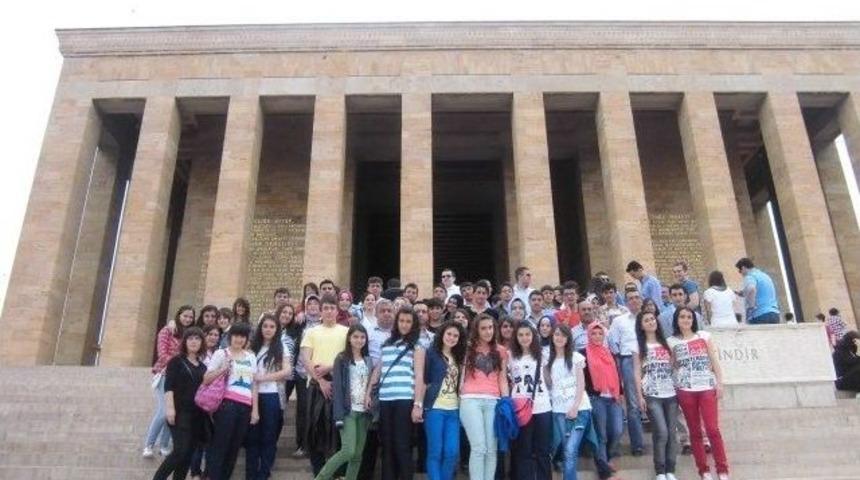 Kargılı &Ouml;ğrenciler Gazi &Uuml;niversitesi&rsquo;ni Gezdi