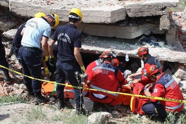 Kayseri Emniyeti'nden Gerçeğini Aratmayan Deprem Tatbikatı