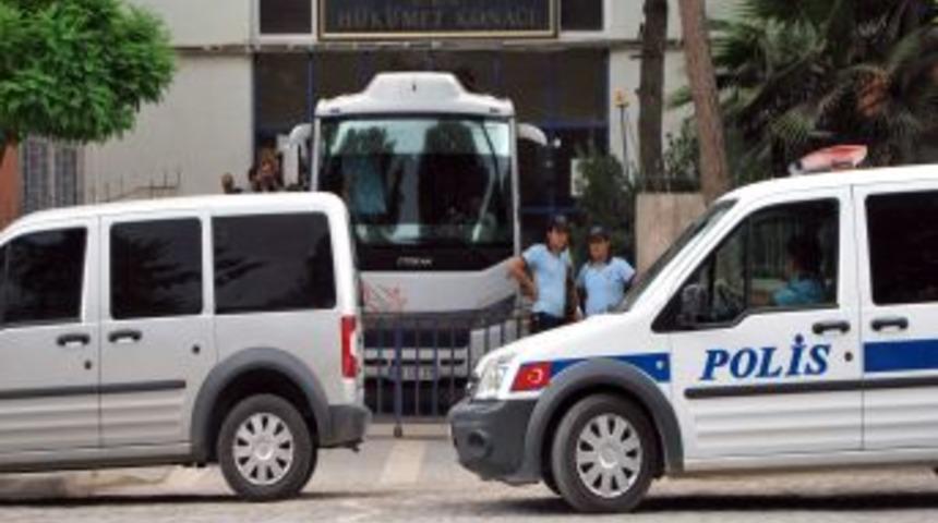 25 Kilogram Patlayıcı, 15 El Bombası Ele Ge&ccedil;irildi, BDP'liler G&ouml;zaltına Alındı