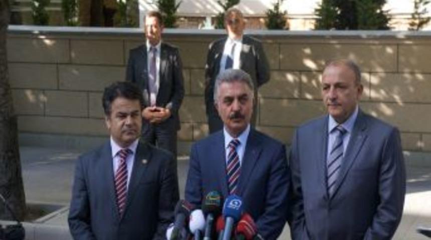 MHP, MYK Toplantısını Iptal Etti, Bah&ccedil;eli Demirel&rsquo;in Cenazesine Katılacak