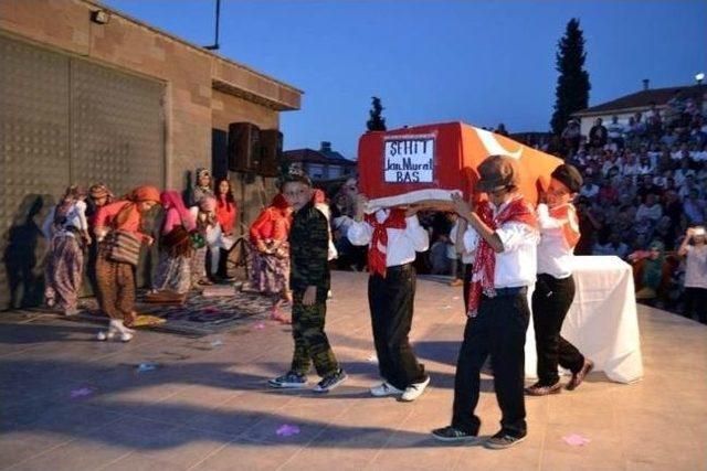 Bigadi&ccedil; te İlkokul &Ouml;ğrencileri Yıl Sonu Etkinliği D&uuml;zenledi 2