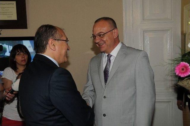 Başkan Erg&uuml;n den Vali Savaş a Ziyaret 1