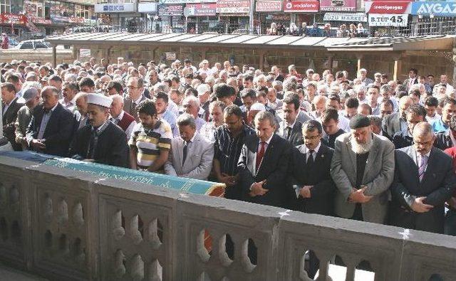 Yozgatlı Gazeteci Muammer Karadeli Hayatını Kaybetti 2