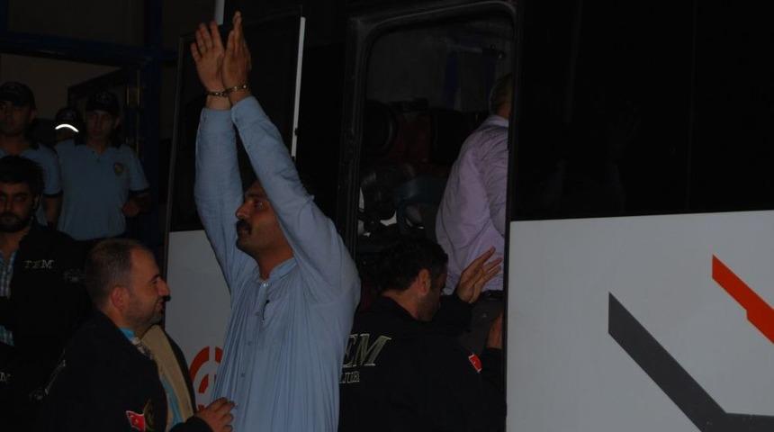 Suru&ccedil;'ta 25 Kilogram Patlayıcıyla Yakalanan 6 Zanlı Tutuklandı