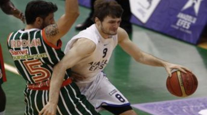 Anadolu Efes&rsquo;i İstanbul'da 78-76 Yenen Banvit Seriyi Eşitledi