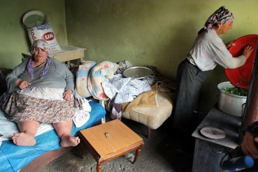 Tedavisini S&uuml;rd&uuml;remeyince Verdiği Kiloları Geri Aldı