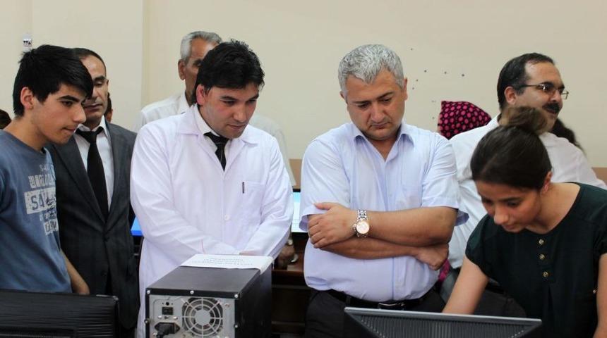 Birecikli &Ouml;ğrencilerden Bilişim Teknolojileri Sergisi