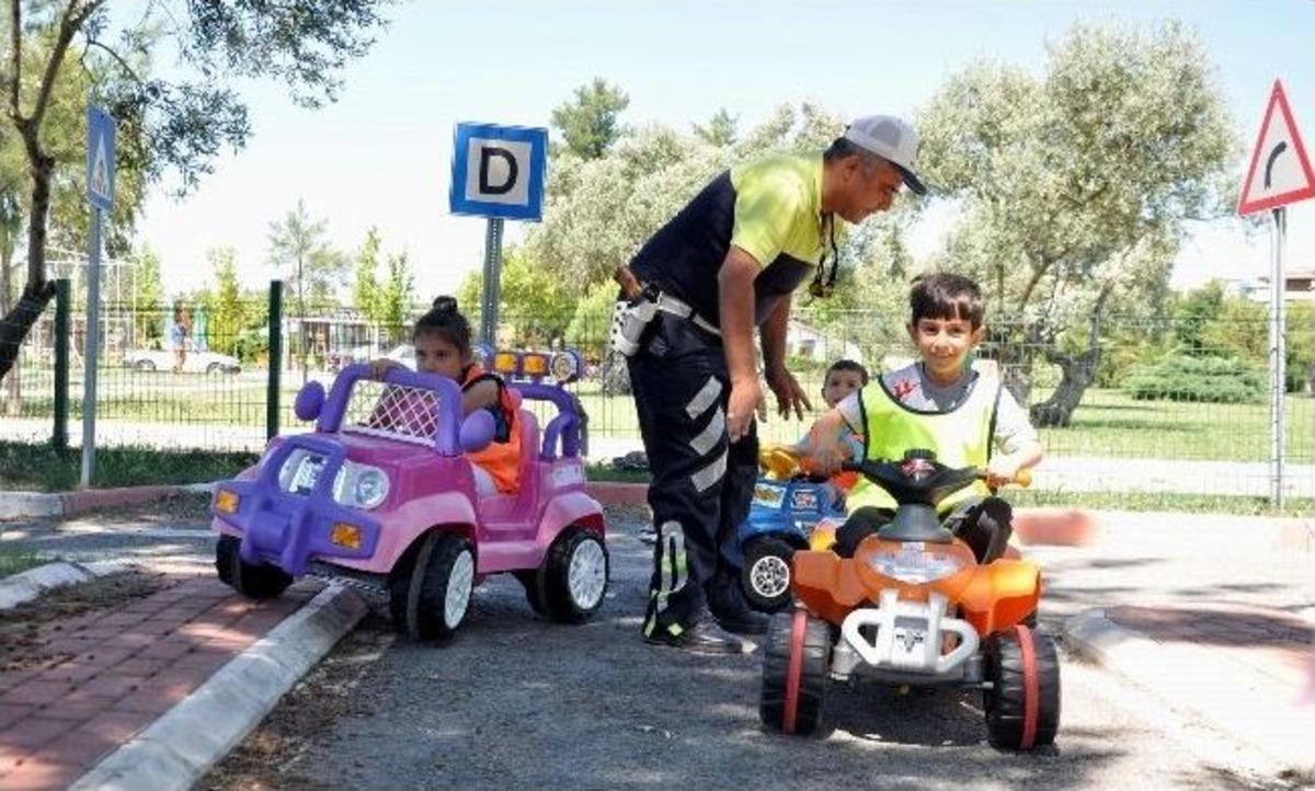 "trafikte 10 Bin Melek" Eğitimi S&uuml;r&uuml;yor