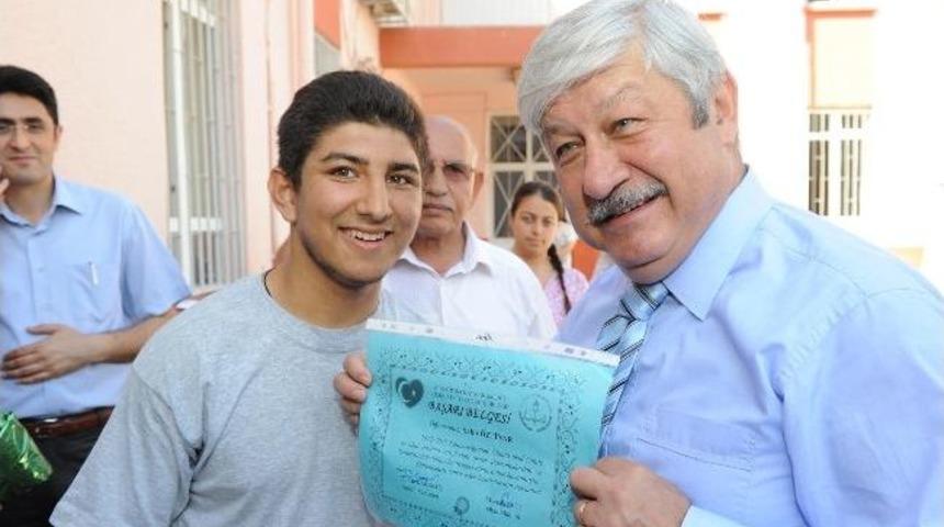 Başkan Akaydın Minik &Ouml;ğrencilerle Bir Araya Geldi