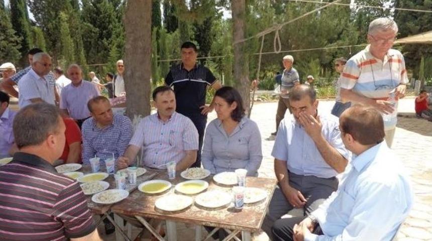 Soma Zafer Mahallesi'nde Geleneksel Su Hayrı Yapıldı