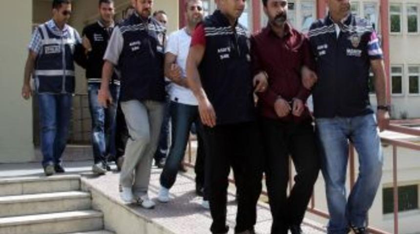 Cinayet Ş&uuml;pelileri Yakalandı