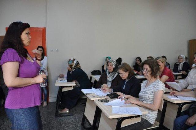 Zonguldak'ta 'alkol Ve Aile İçi İletişim' Semineri