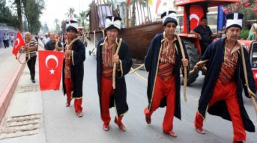 Toroslar'daki Fetih Y&uuml;r&uuml;y&uuml;ş&uuml;'nde Kadırgalar Karadan Y&uuml;r&uuml;t&uuml;ld&uuml;