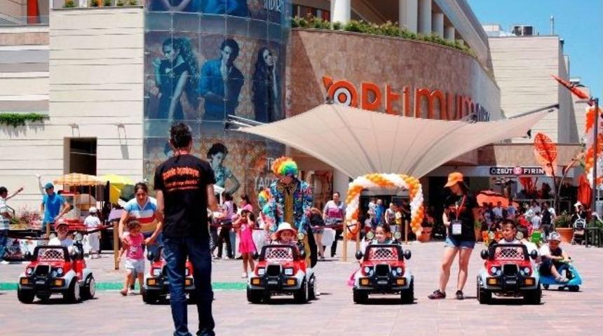 &Ccedil;ocuklar Optimum&rsquo;da Madalya İ&ccedil;in Oynadı