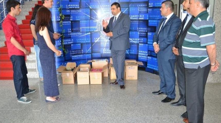 &Ccedil;om&uuml; K&uuml;t&uuml;phanesi&rsquo;ne Bağışlar Devam Ediyor