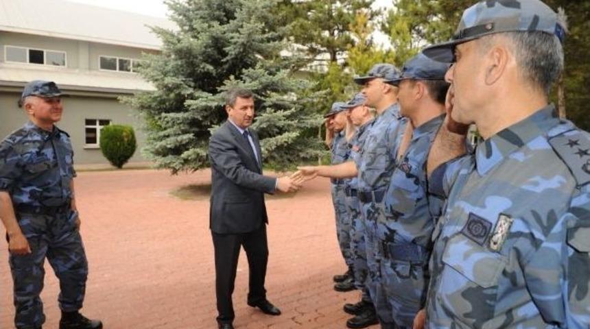 Vali'den Paşa'ya İade-i Ziyaret