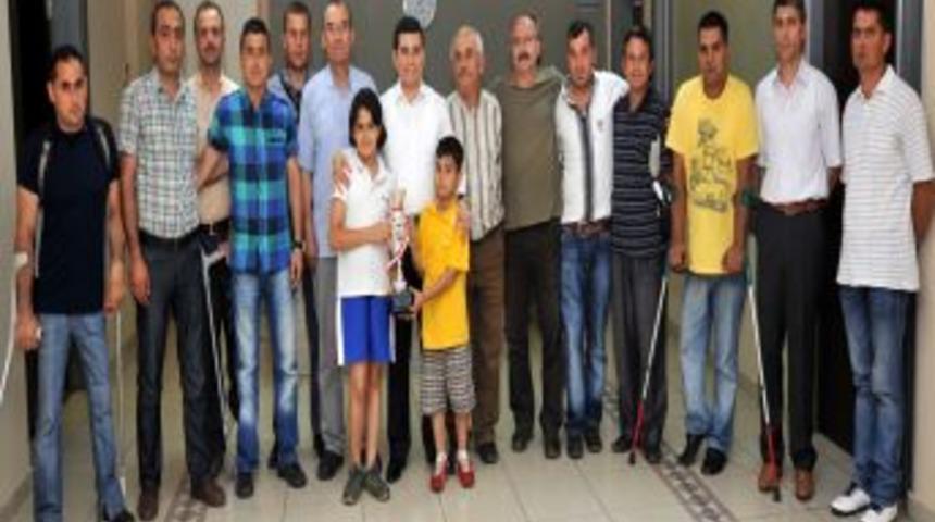 Kepez Belediyesi'nden Engelli Futbolculara Ulaşım Sponsorluğu S&ouml;z&uuml;