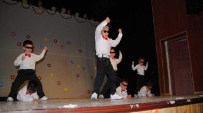 Anaokulu &Ouml;ğrencilerinin Gangnam Style G&ouml;sterisi Beğeni Topladı