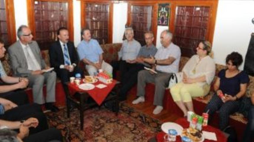 Konakta Edebiyat Buluşması