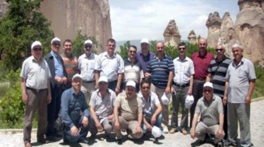 Merzifon Ilk&ouml;ğretim M&uuml;d&uuml;rleri Kapadokya'yı Gezdi