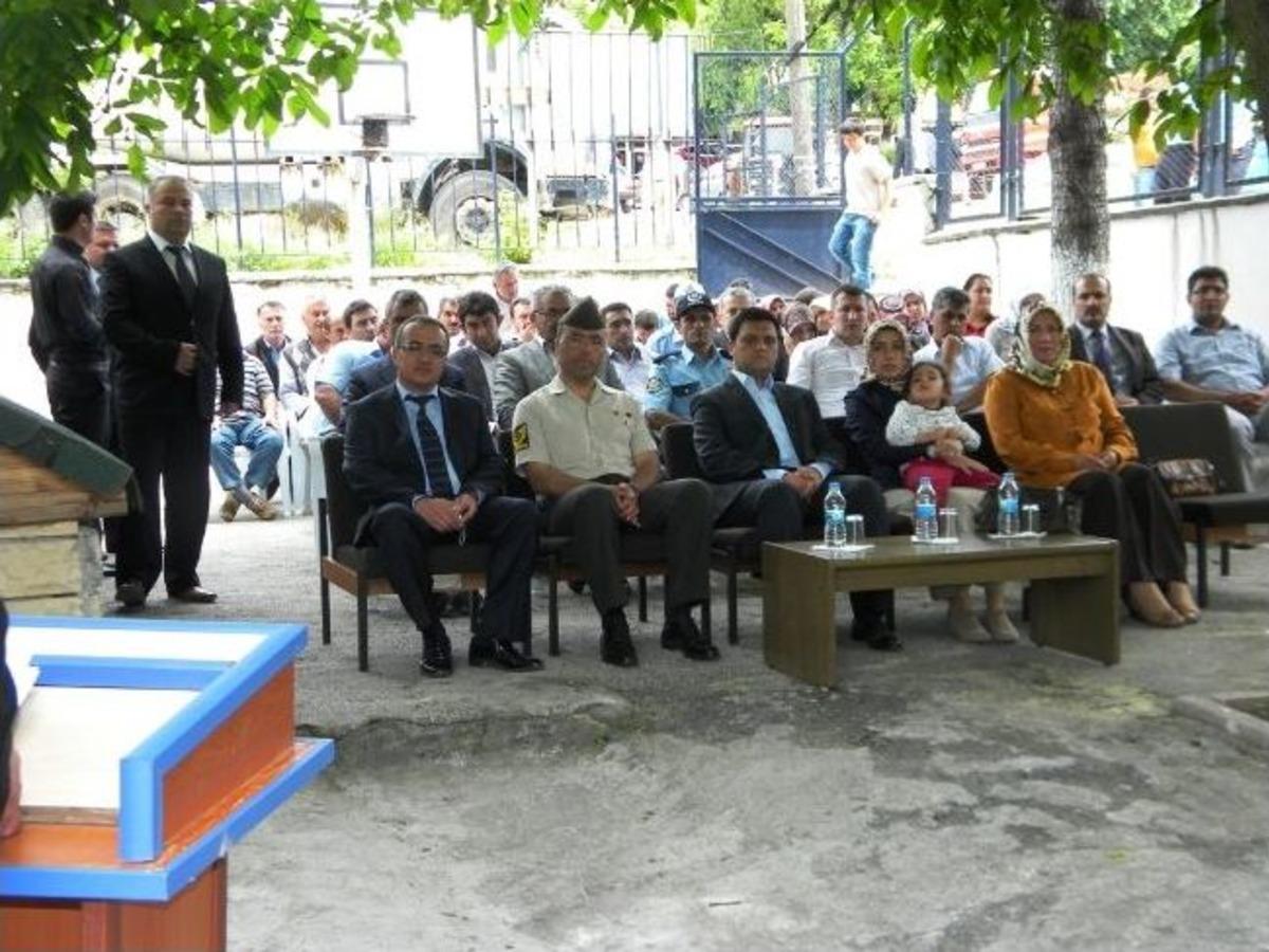 Azdavaylı Kursiyerler El Emeklerini Sergilediler