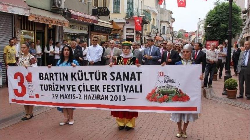Bartın &Ccedil;ilek Festivali Başladı