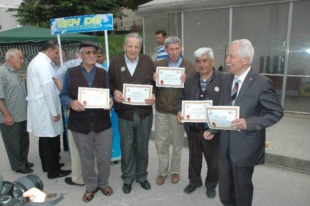 Sigara Bırakan 60 Kişiye Sertifika 1