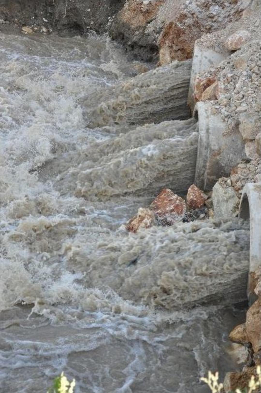 (&ouml;zel Haber) Baraj Suyundan Mağdur Olan Vatandaşlar Tepkili