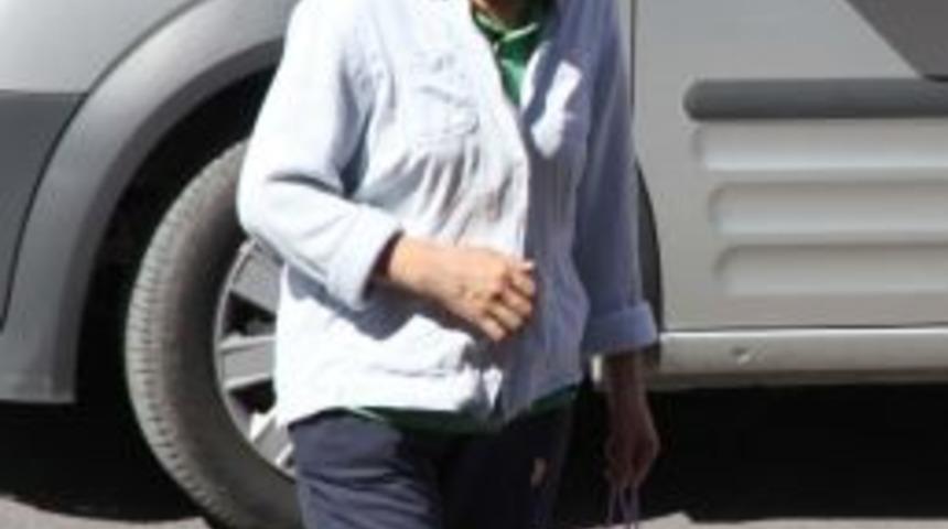 Hırsızlık Su&ccedil;undan 3 Yıl Ceza Alan Kadın Tutuklandı