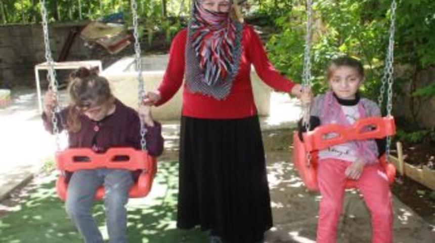 Cam Kemik Hastalarının Salıncak Mutluluğu