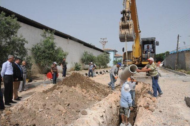 Manisa da Ahmet Bedevi Mahallesi’ne Yağmur Drenaj Hattı Yapılıyor 1