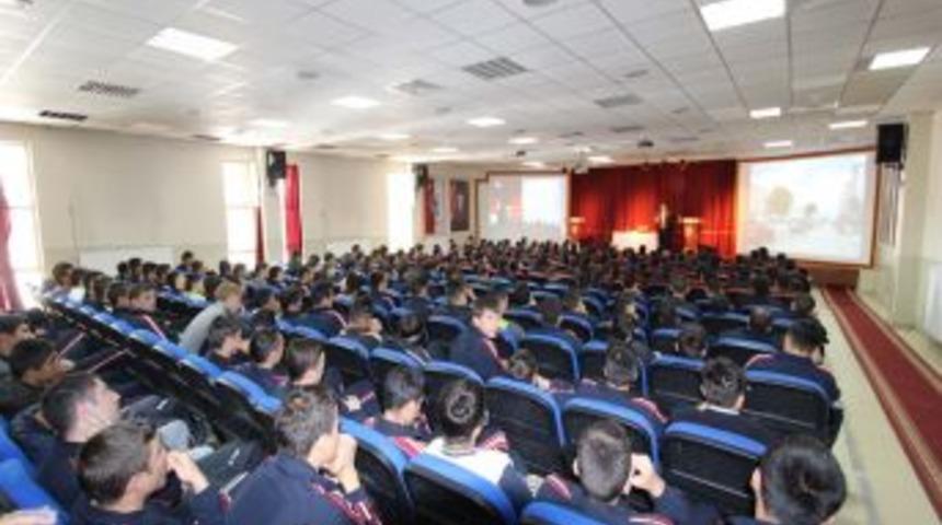 Aziziye Belediye Başkanı, Polis Adaylarıyla Tecr&uuml;belerini Paylaştı