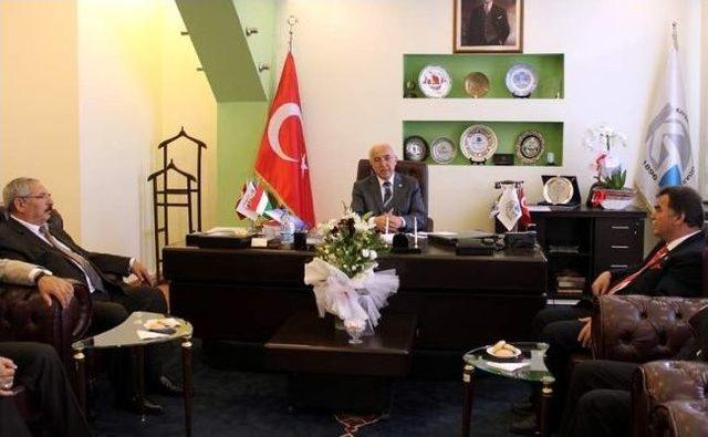 Kto Başkanı Hi&ccedil;yılmaz a Tebrik Ziyaretleri S&uuml;r&uuml;yor 1