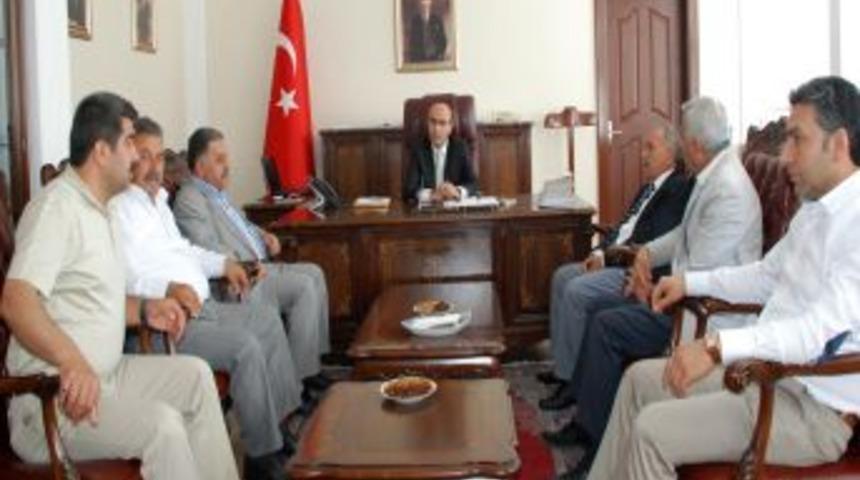 OSB Yeni Y&ouml;netim Kurulu Vali Demirtaş&rsquo;ı Ziyaret Etti