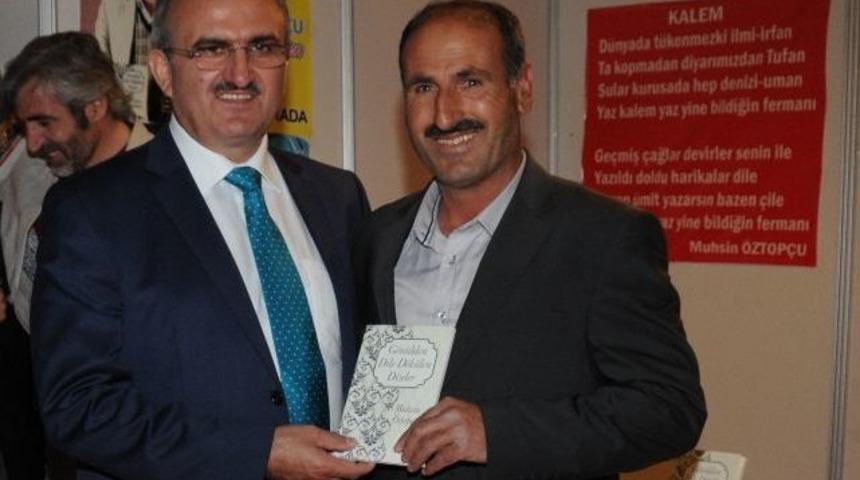 İnşaat İş&ccedil;isi Şaire, Van Kitap Fuarında Yoğun İlgi