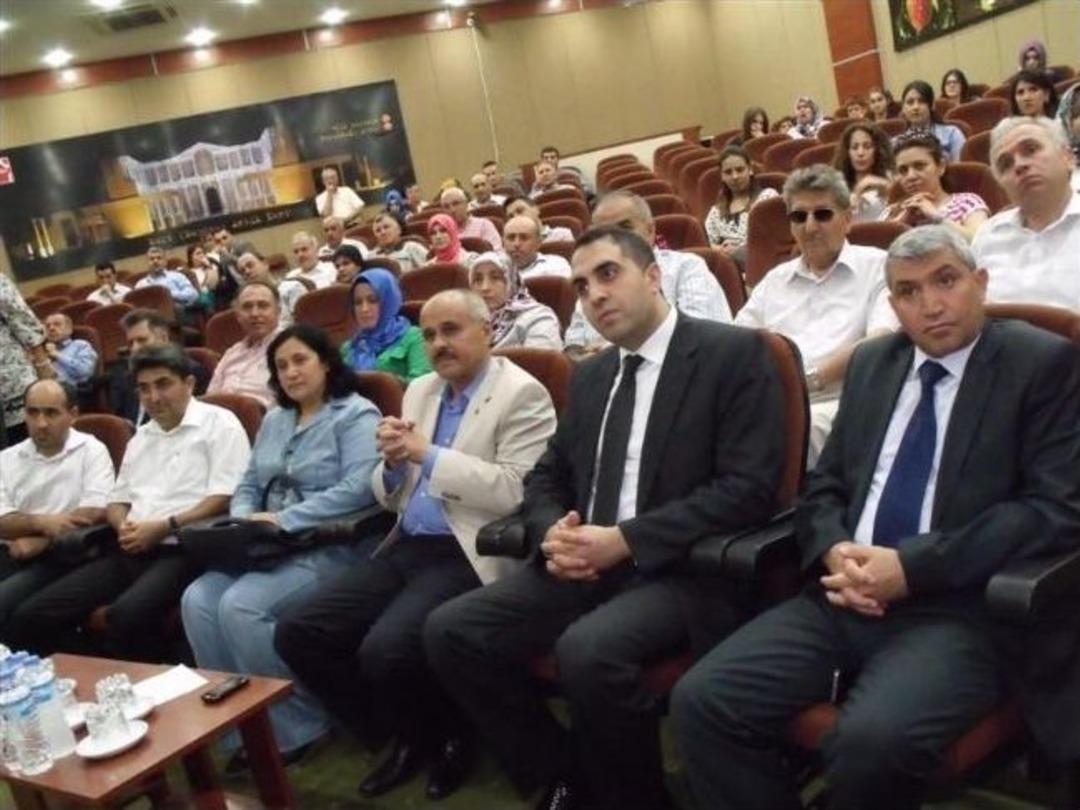 Salihli&rsquo;de &ldquo;aile Olmak&rdquo; Konulu Seminer Verildi
