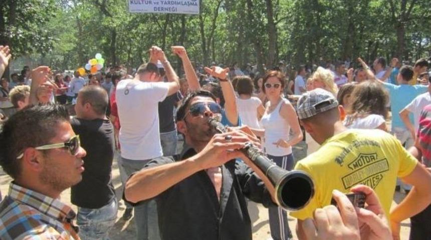 G&ouml;&ccedil;menler Kilikadılılar Derneği&rsquo;nin Pikniğinde Buluştu