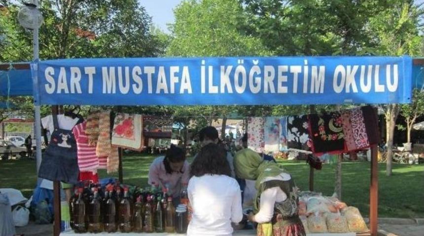 Okul Aile Birliği Kermes D&uuml;zenledi