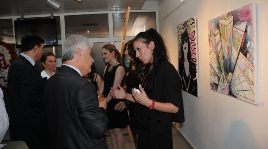 &Uuml;niversitede G&uuml;zel Sergi