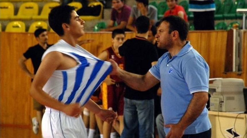 Tokat&rsquo;ta K&uuml;&ccedil;&uuml;k Erkekler T&uuml;rkiye Basketbol Şampiyonası