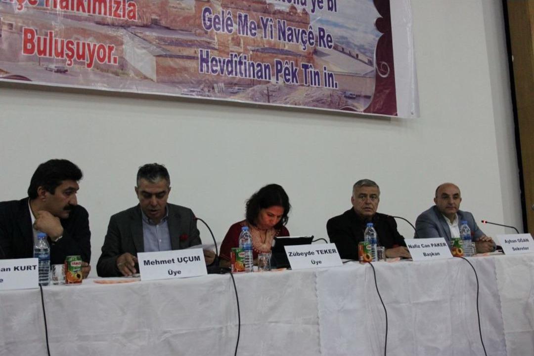 "T&uuml;rkiye'de Hi&ccedil;bir Parti Iktidar Olamadı, Iktidar Askerler Ve Yargı&ccedil;lardı"