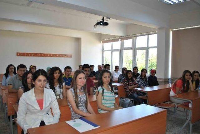 B&uuml; Shmy de "bağımlılıkla M&uuml;cadele Ve Gen&ccedil;lik" Semineri D&uuml;zenlendi 2