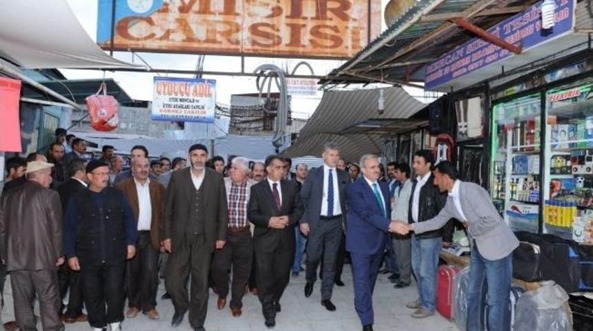 Vali Karaloğlu, İşyerleri Yanan Esnafa &lsquo;ge&ccedil;miş Olsun Ziyaretinde&rsquo; Bulundu