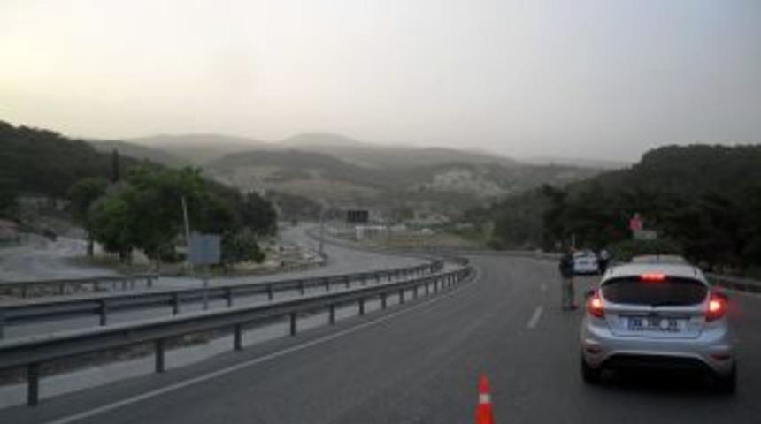 İzmir-Manisa Karayolu Yangın Nedeniyle Trafiğe Kapatıldı