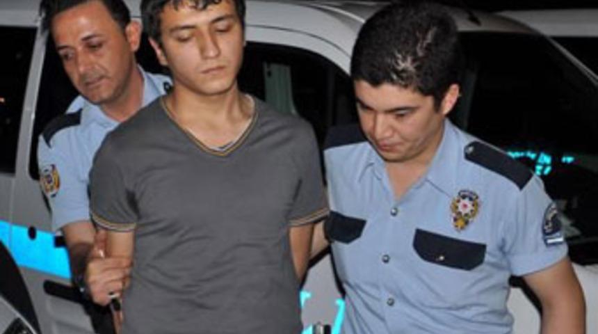 Eniştesini aldatmakla su&ccedil;ladığı ablasının başını kesti