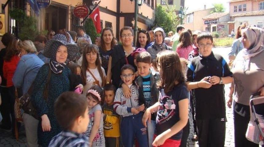 Kula 4 Eyl&uuml;l İlkokulu Anneleri Eskişehir&rsquo;i Gezdi