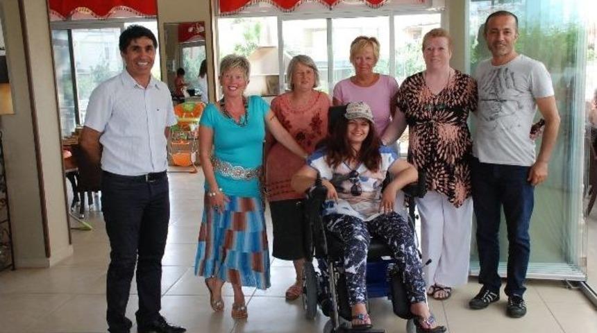 Didim&rsquo;de Yaşayan Yabancılar Engellilere Sahip &Ccedil;ıktı