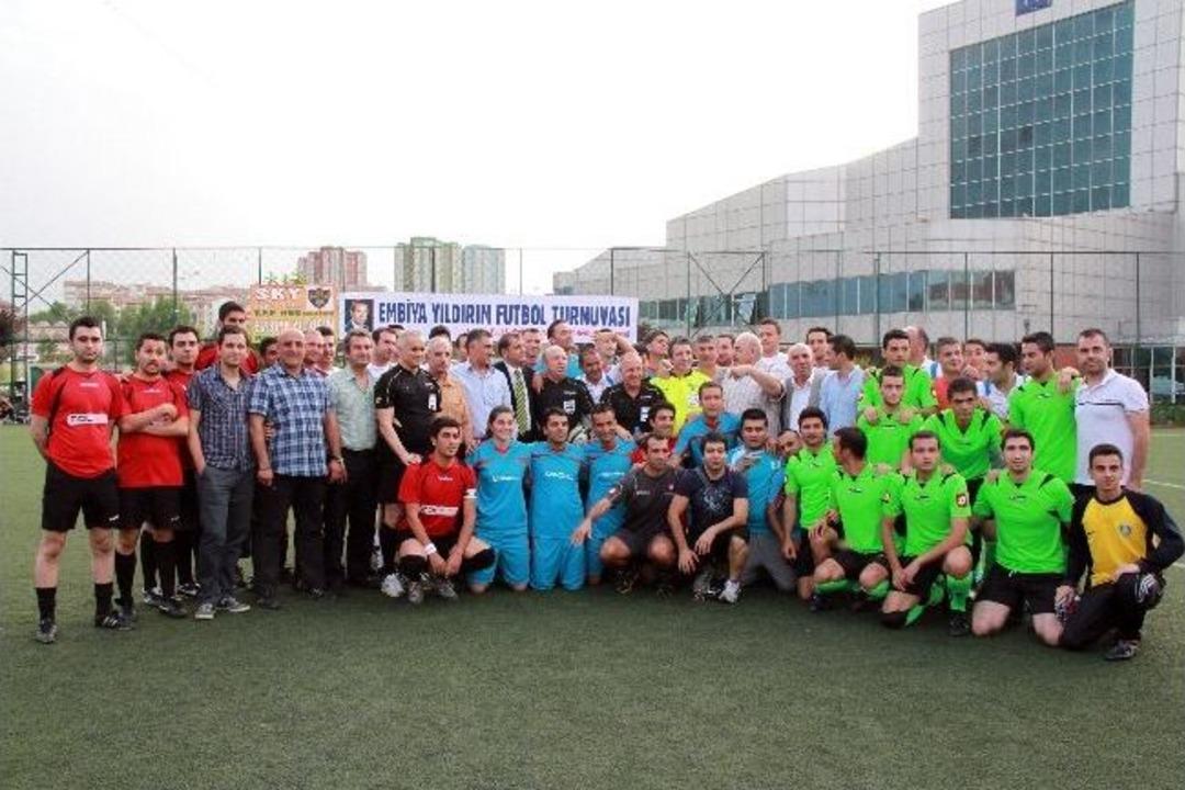 Hakemler Futbolcu Oldu, Teknik Direkt&ouml;rler Ma&ccedil;ı Y&ouml;netti