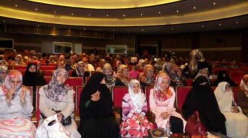 Kur'an-ı Kerim'i Y&uuml;z&uuml;nden G&uuml;zel Okuma B&ouml;lge Yarışması Yapıldı