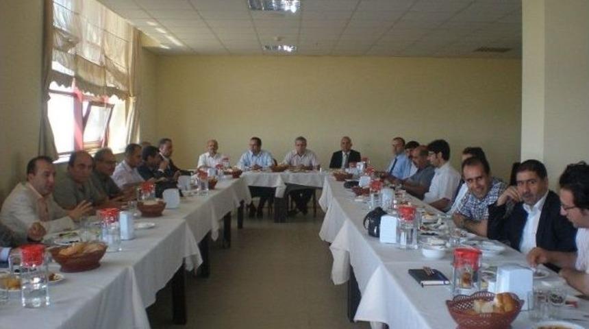 Kamu Hastaneler Birliği Genel Sekreteri Kurtoğlu Stk Temsilcileriyle Buluştu